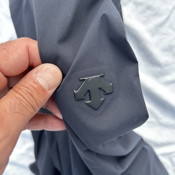 DESCENTE Allterrain Streamline Boa Shell All Weather navy long jacket - Picture 11 of 13